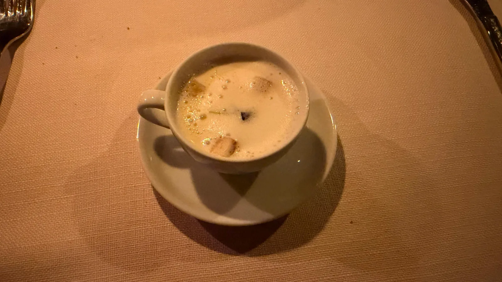 Amuse-bouche en tasse au Kapitel 7
