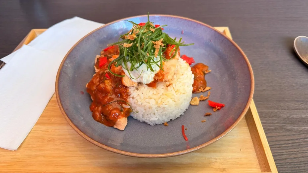 Bol de riz saumon glacé chez Momiji