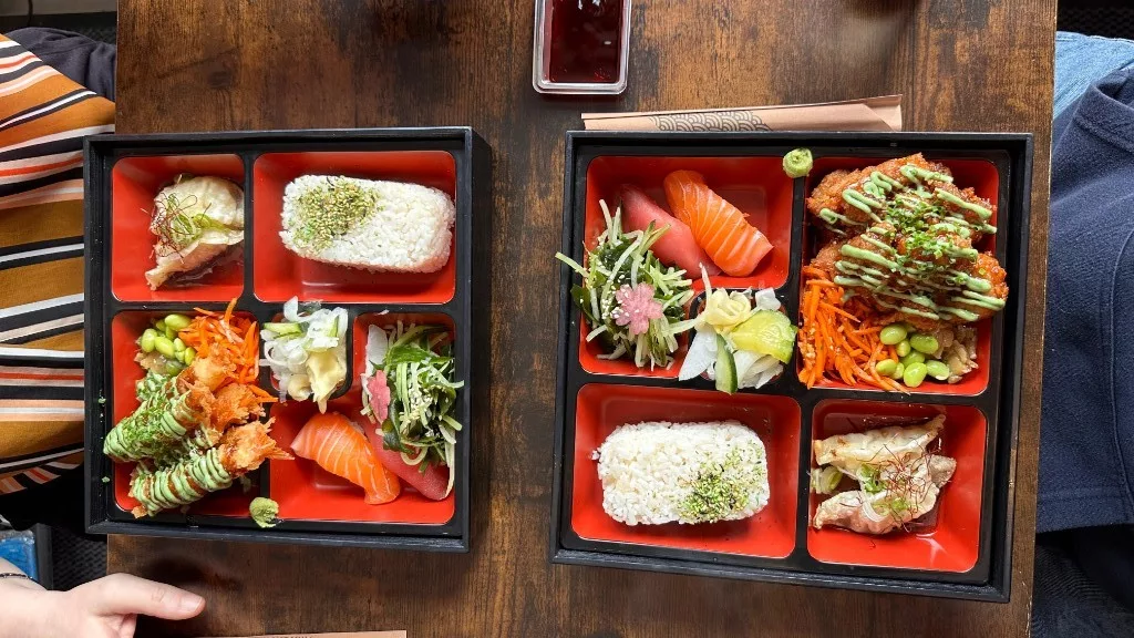 Bentos colorés chez Momiji à Sierre